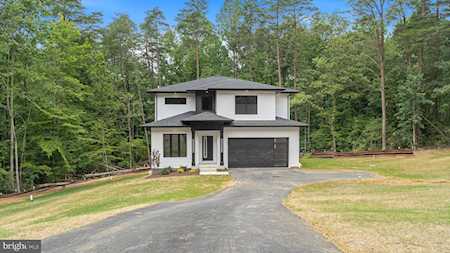 16355 Valley Creek Ct Hughesville, MD 20637