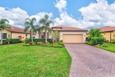10210 Marbella Dr Bradenton, FL 34211