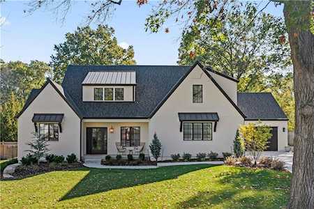 5823 Howe Dr Fairway, KS 66205