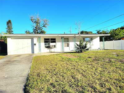 5224 41st Ave W Bradenton, FL 34209