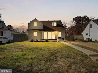 6618 Cavalier Dr Alexandria, VA 22307