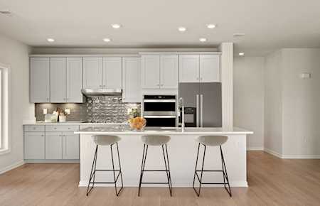 260 Martins Landing #101 North Reading, MA 01864