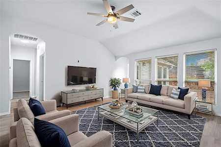 912 Hidden Oaks Drive Burleson, TX 76028