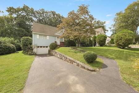 16 Richmond Place Cortlandt Manor, NY 10567