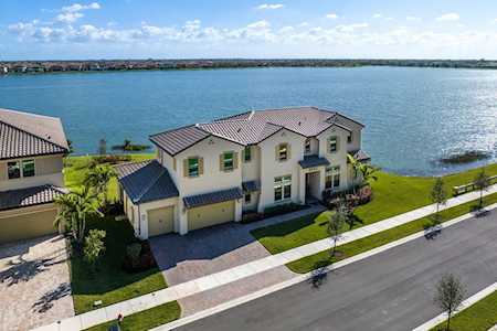 8850 W Parkland Bay Trl Parkland, FL 33076