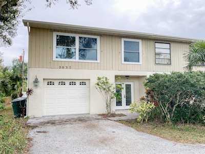 2037 Mcmullen Ave Dunedin, FL 34698