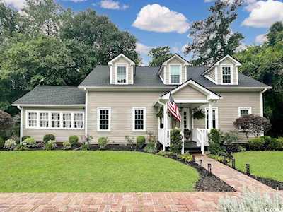 907 Collins St. Conway, SC 29526
