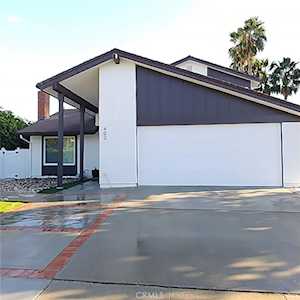 402 W Avenida De Las Flores Thousand Oaks, CA 91360