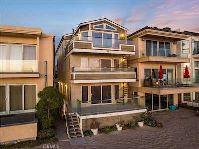 9 A Surfside Ave Surfside, CA 90743