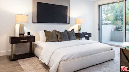 728 N Sweetzer Ave #110 Los Angeles, CA 90069