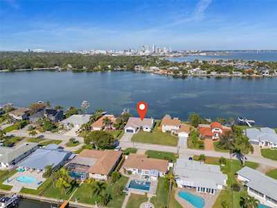 3234 Coquina Key Dr SE St. Petersburg, FL 33705
