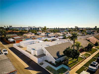 1924 Alsuna Ln Huntington Beach, CA 92648