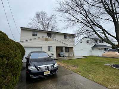 861 Chamberlain Avenue Perth Amboy, NJ 08861