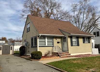 28 Old Stage Road East Brunswick, NJ 08816