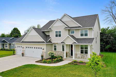1119 Applewood Dr De Pere, Town of Lawrence, WI 54115