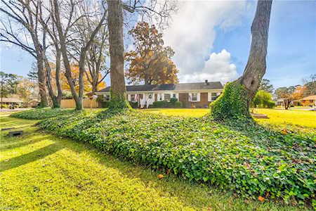 2400 Deerfield Cres Chesapeake, VA 23321