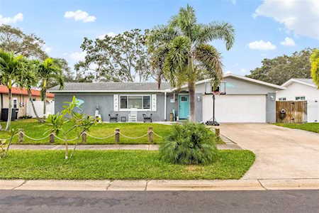 1848 Princeton Dr Clearwater, FL 33765