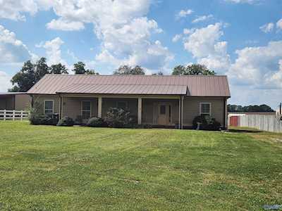 6989 Winchester Road New Market, AL 35761