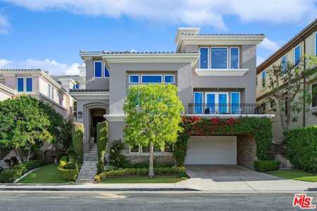 16625 Calle Haleigh Pacific Palisades, CA 90272
