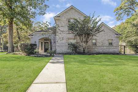 2703 Sandy Lake Dr Kingwood, TX 77339