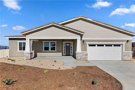 995 Vista Ct Riverside, CA 92506