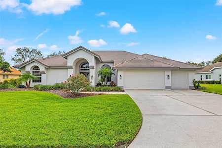 30302 Fairway Dr Wesley Chapel, FL 33543