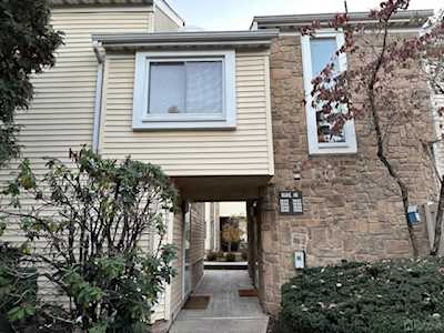 1043 Schmidt Lane North Brunswick, NJ 08902