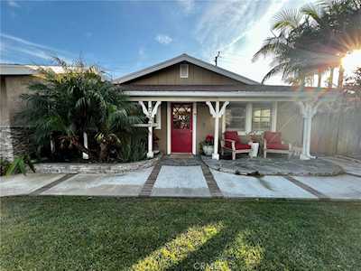 7062 Betty Dr Huntington Beach, CA 92647