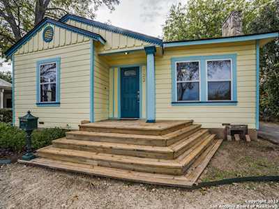 122 W Mandalay Dr San Antonio, TX 78212