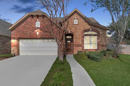 6630 Larocke Trl Sugar Land, TX 77479