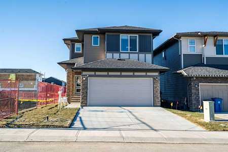 40 Emberside Green Cochrane, AB T4C3A8