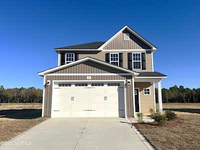 290 Winnsboro Rd Raeford, NC 28376