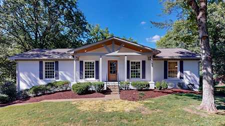 8208 Spring Valley Dr Brentwood, TN 37027