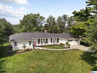 604 Ridgewood Ave Omaha, NE 68114