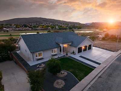906 E St James LN St George, UT 84790