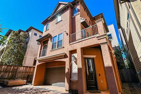 936 W 22nd St Houston, TX 77008
