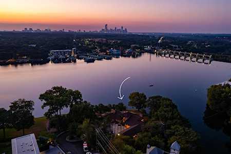 1700 Lakeshore DR Austin, TX 78746