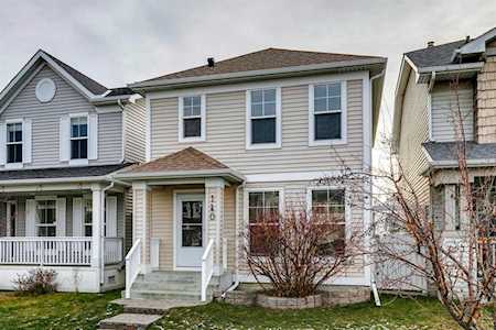 140 Prestwick Villas SE Calgary, AB T2Z 4S3