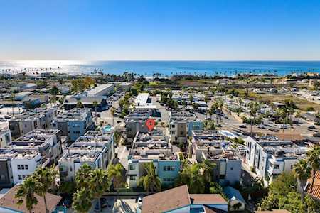 1562 Vista Del Mar Way #1 Oceanside, CA 92054