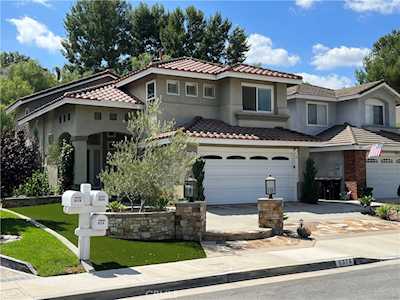 8374 E Quiet Canyon Ct Anaheim, CA 92808