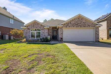 3508 Saint Johns Drive Denton, TX 76210
