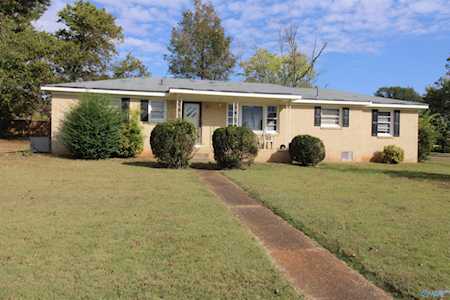 2601 NW Brookline Drive Huntsville, AL 35810