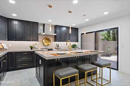 8568 N 84th Place Scottsdale, AZ 85258