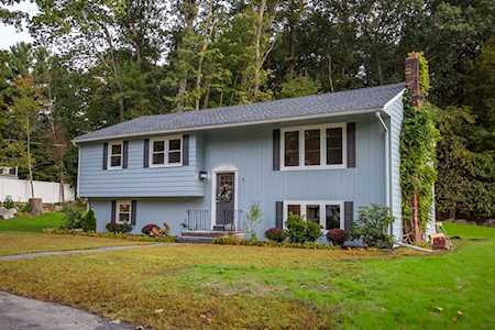 1 Boxwood Rd North Reading, MA 01864