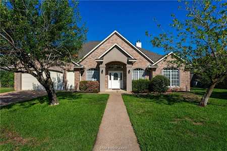 2107 Maplewood Ct College Station, TX 77845-4612
