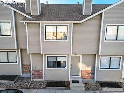 4758 Live Oak Drive Colorado Springs, CO 80916
