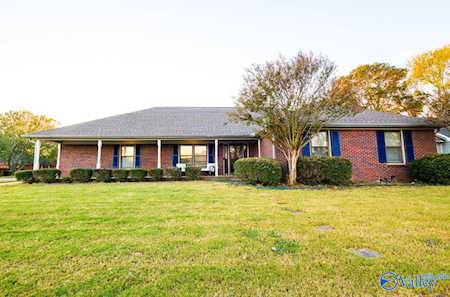 2715 SW Carrington Drive Decatur, AL 35603
