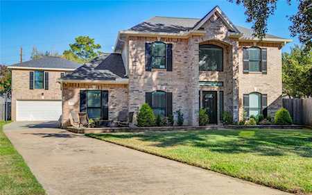 17418 Apache Hills Dr Tomball, TX 77377