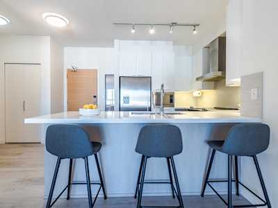 611 Regan Avenue #402 Coquitlam, BC V3J 0E5