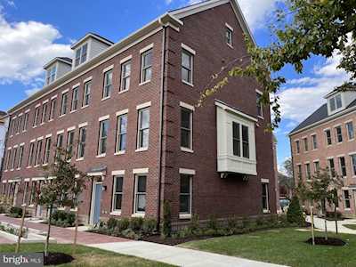 821 Sycamore Drive SE Washington, DC 20032